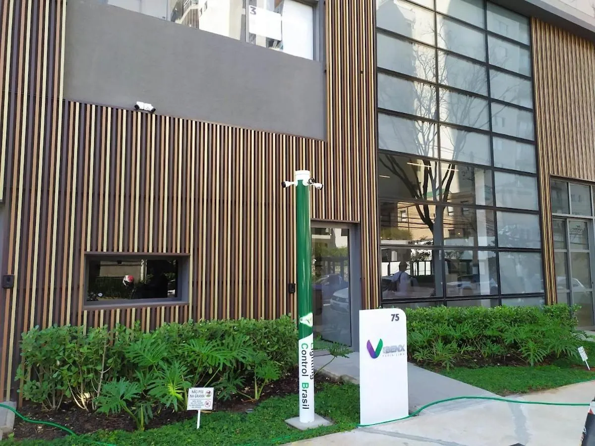 Fl1705 | Ape Na Faria Lima C/ Piscina Academia Metro Apartment Sao Paulo